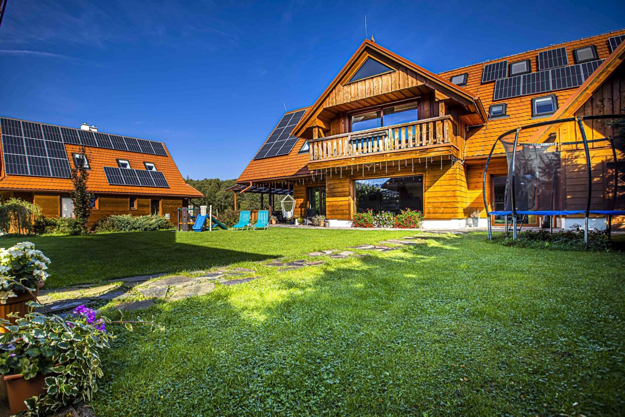 Holiday Home Holiday Raj Besenova Bagian luar foto